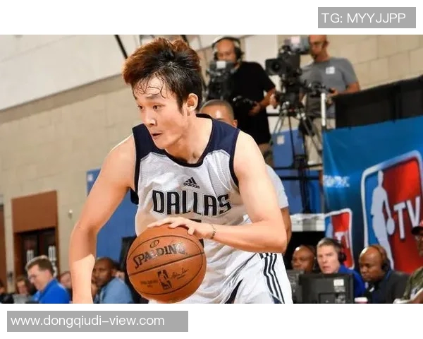 姚明在网络上的评价与公众形象分析：从篮球巨星到社会活动家的转变