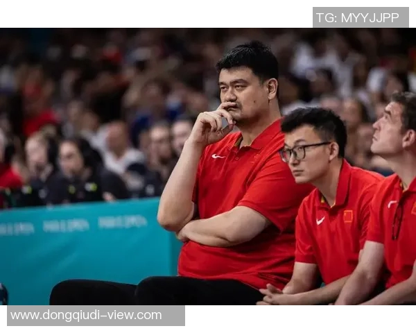 跟拍姚明：探索中国篮球巨星的成长之路与背后的奋斗故事