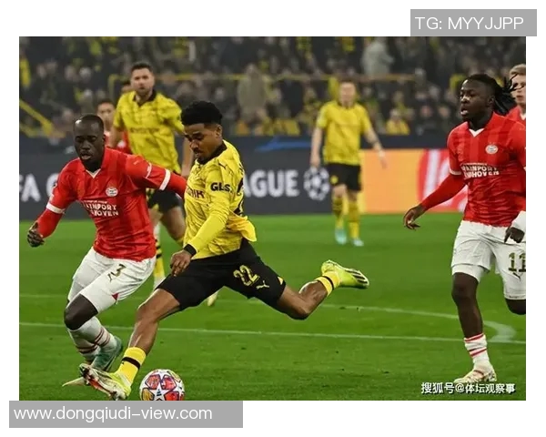 曼联大胜多特蒙德四球狂潮引发全场热烈反响 曼联大胜多特蒙德四球狂潮引发全场热烈反响