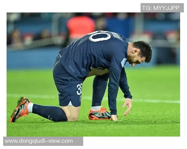 欧联杯巴黎圣日耳曼大胜那不勒斯乌龙球引发全场热议与转会传闻