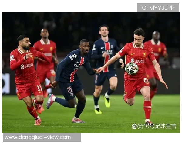 巴黎圣日耳曼大胜多特蒙德帽子戏法引发争议判罚全场沸腾